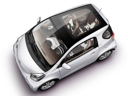 Toyota iQ